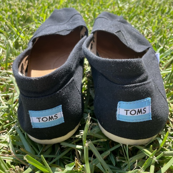 TOMS unisex shoes - Picture 2 of 4